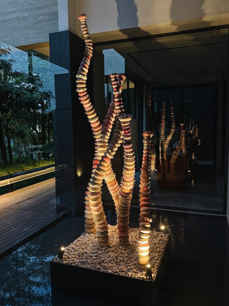 Beautiul Life Indonesian Various Stoneware 100 x 100 x 270 cm 2025 Day